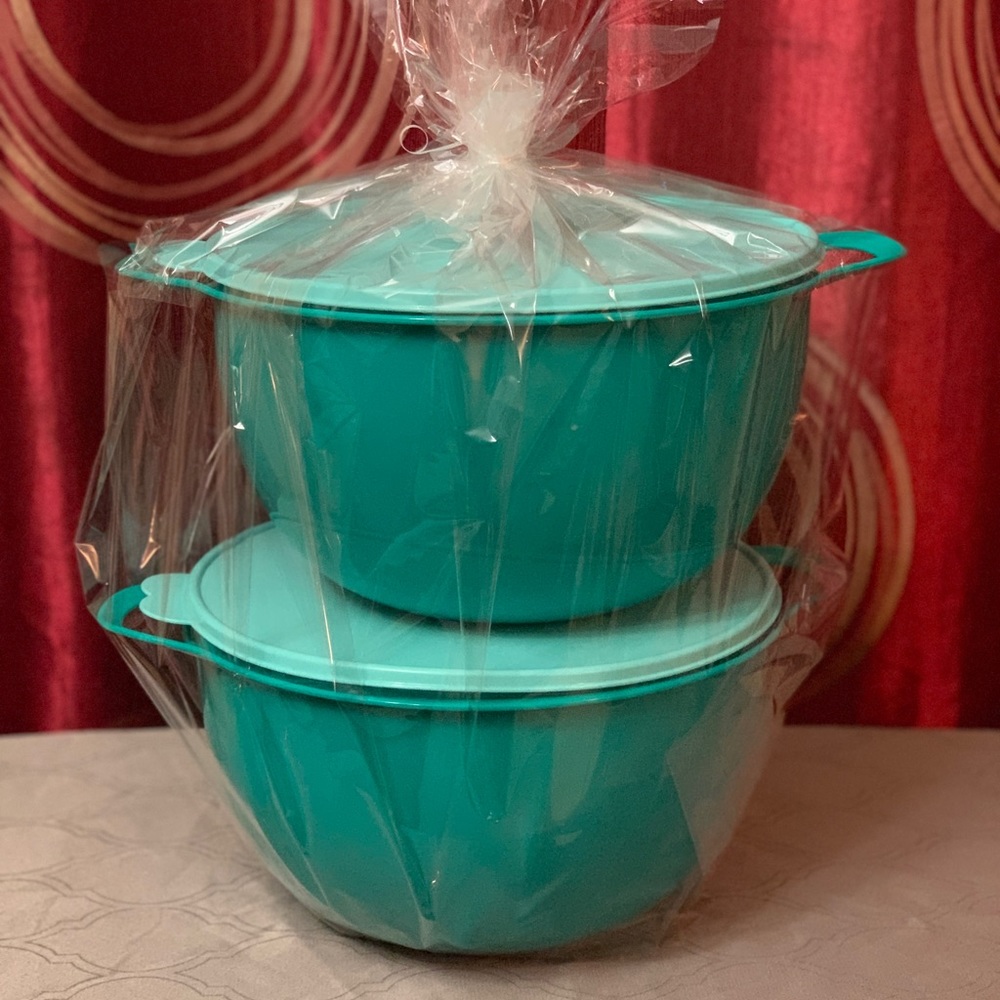 2- 42 Cup Thatsa Mega Set SOLD